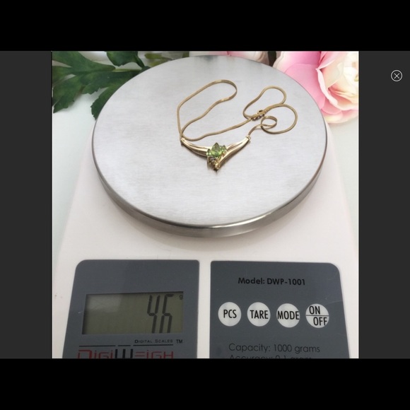 14k PERIDOT NECKLACE - Picture 5 of 6